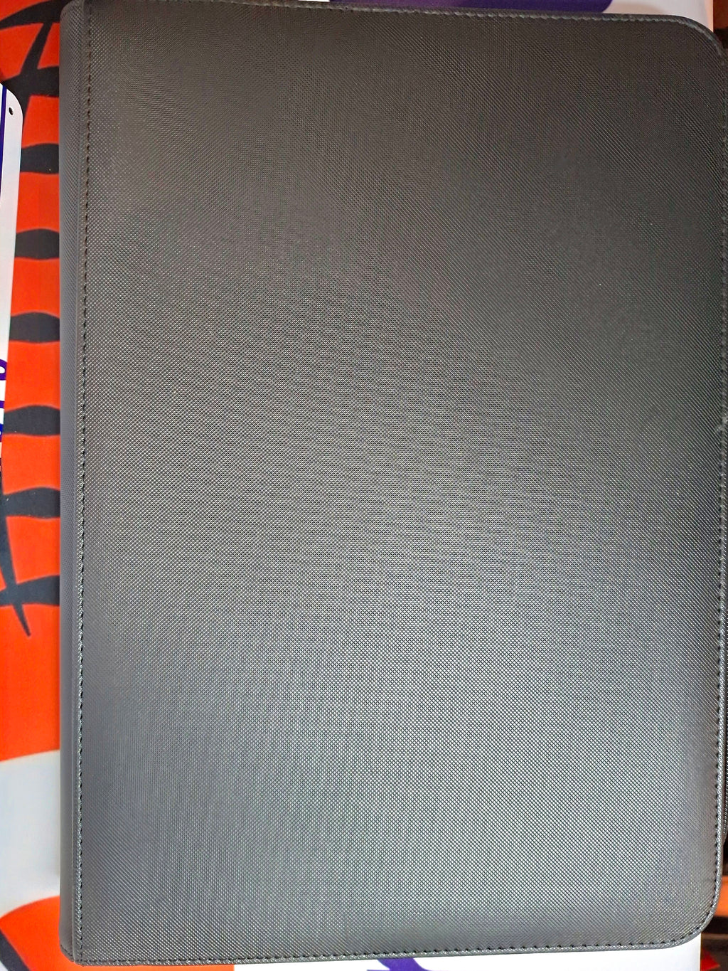 Trading Cards Album "Nord Eiche", 9 Pocket, 360 Karten,schwarz, gebraucht