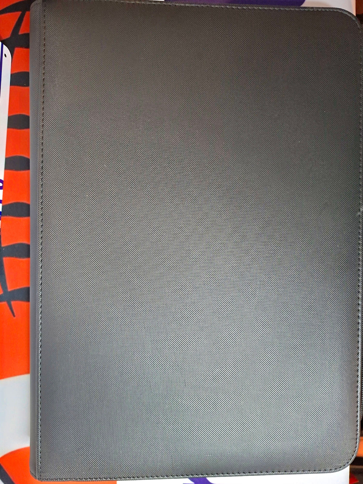 Trading Cards Album "Nord Eiche", 9 Pocket, 360 Karten,schwarz, gebraucht